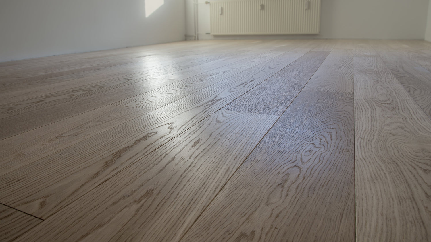Which is Better: Oak or Maple Hardwood Floors?