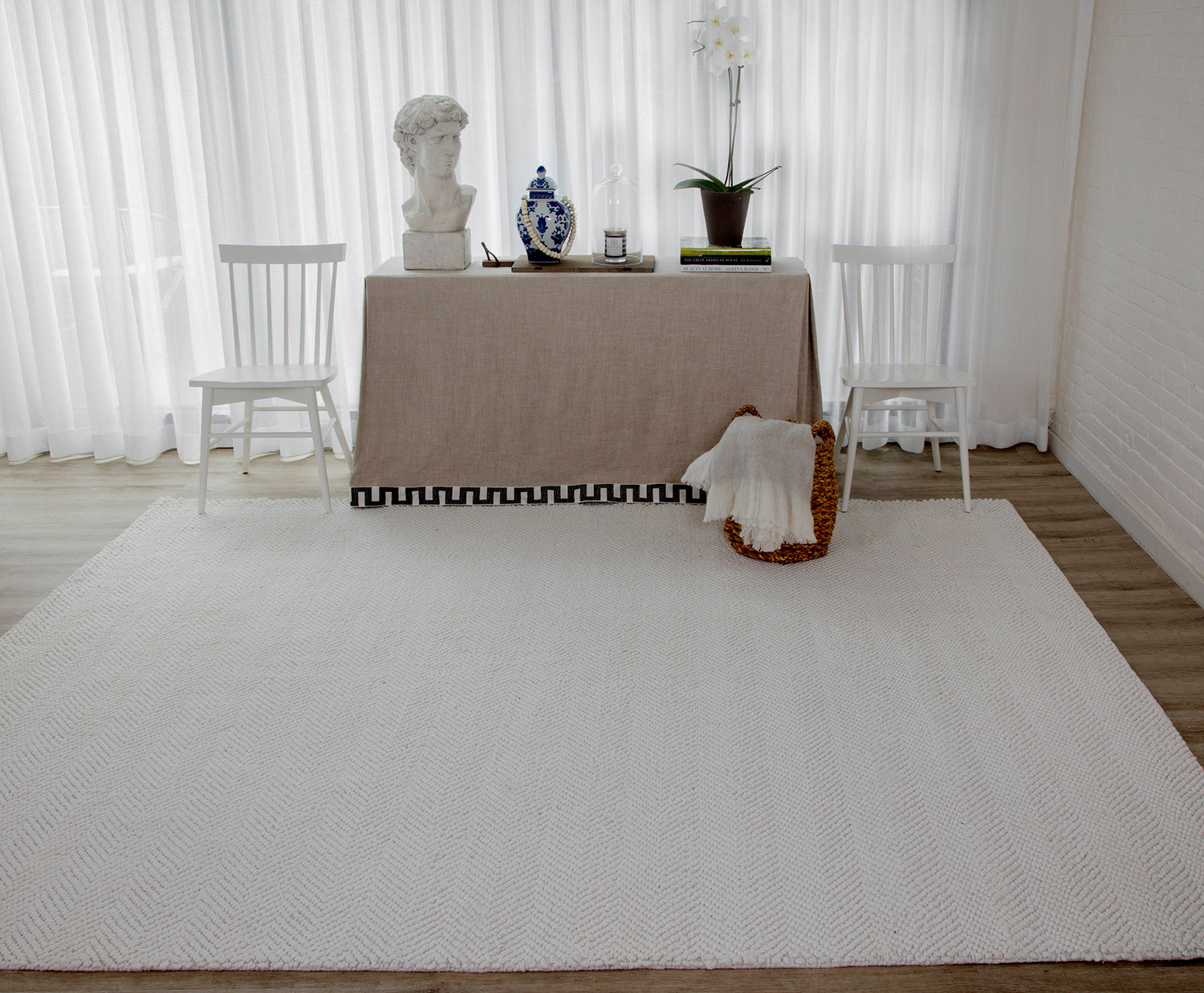 LED-1 Washington Ivory