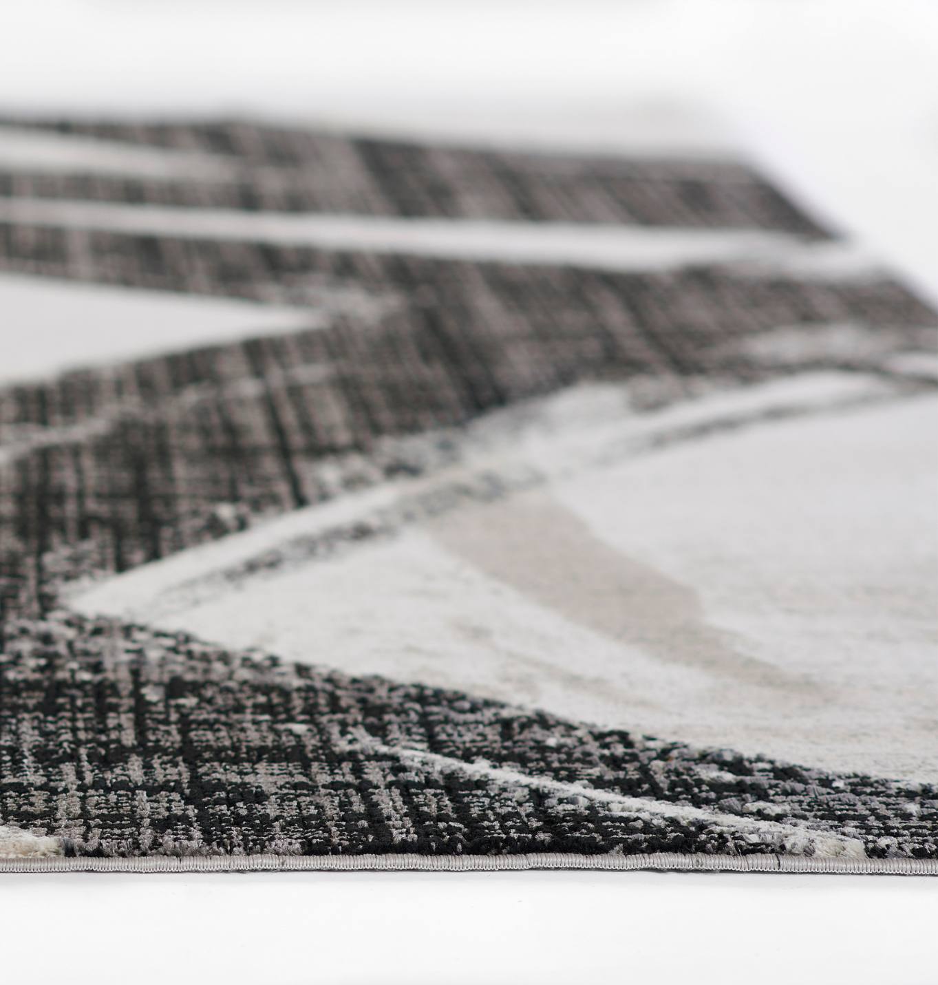 Noho NO-02 Chic Black And White Ivory Rug