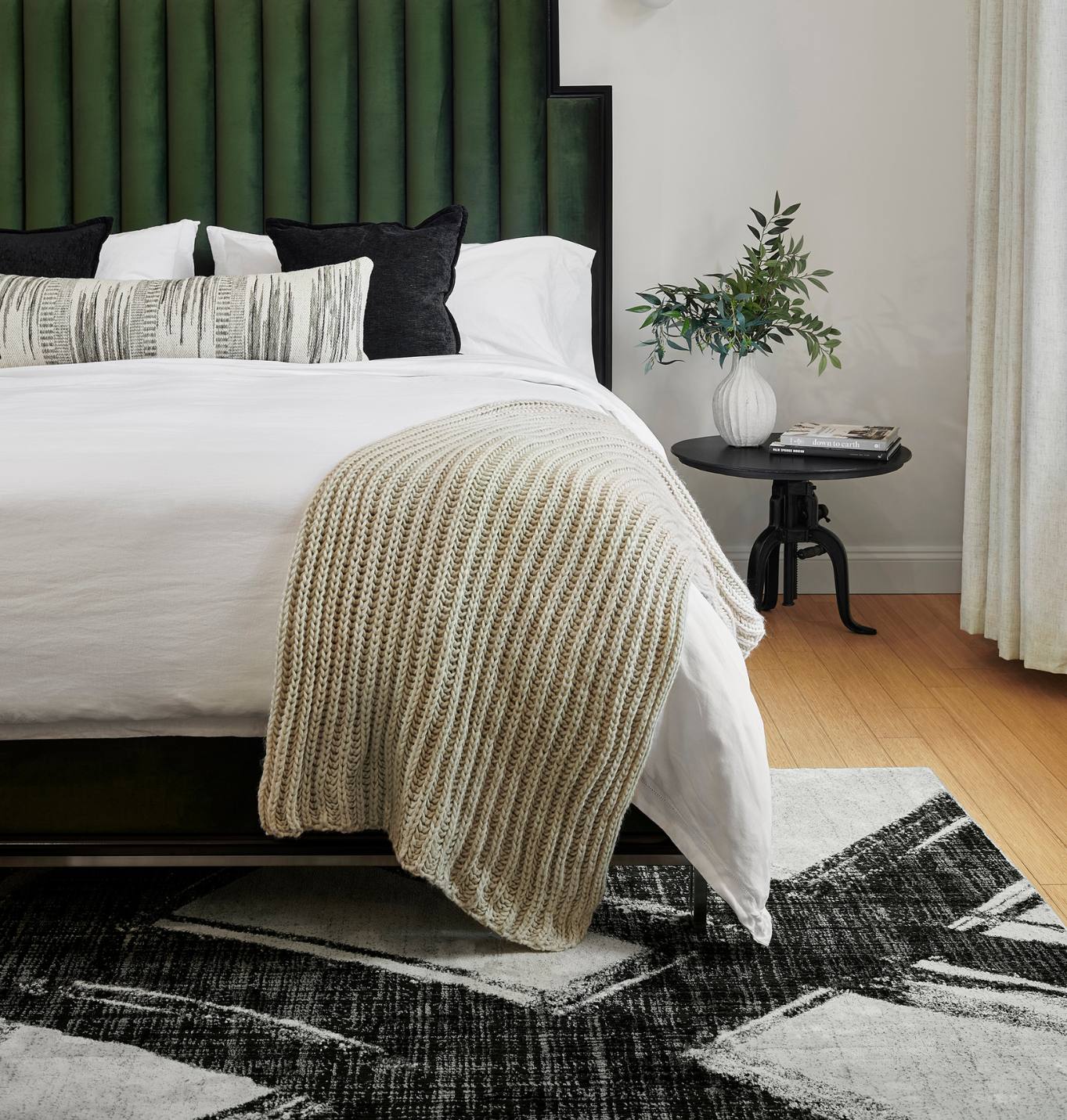 Noho NO-02 Chic Black And White Ivory Rug